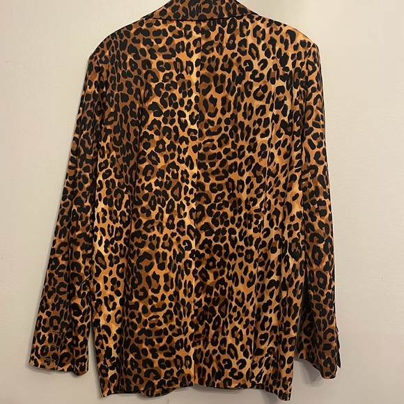 Lucy Paris Leopard Blazer - Picture 4 of 5